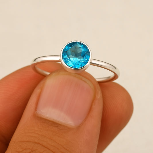 Minimalist Blue Topaz Ring, Round Gemstone Ring, 925 Solid Silver, Summer Gift, Boho Ring