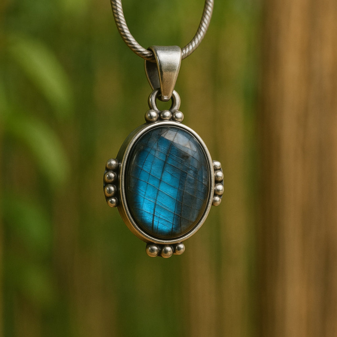 Minimalist Labradorite Pendant, 925 Solir Silver Pendant, Gemstone Necklace, Silver Labradorite Pendant, Gift for Her