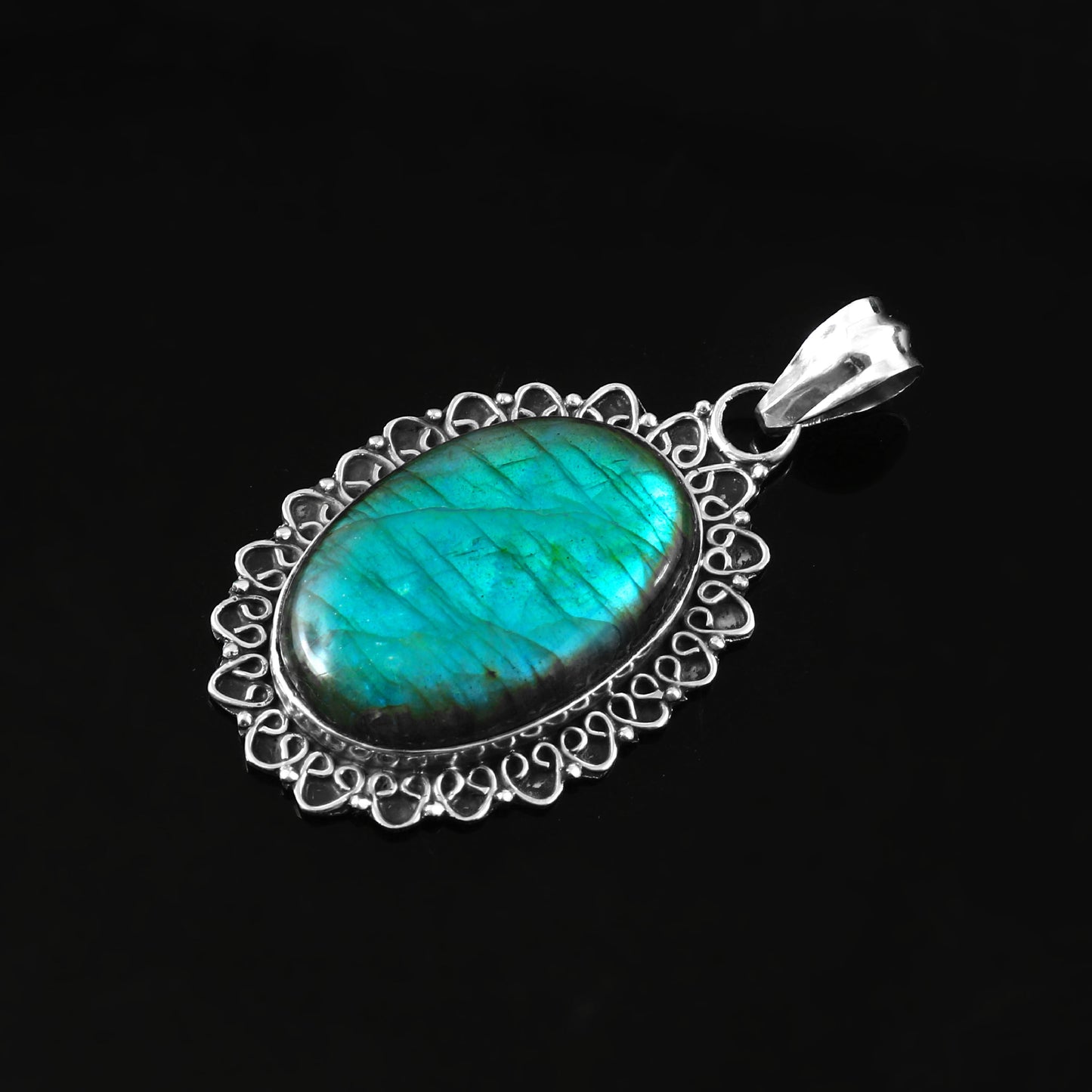 Large Labradorite Pendant, 925 Solid Sterling Silver, Women Pendant, Gemstone Pendant, Handmade Jewelry