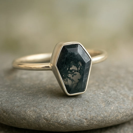 Moss Agate Coffin Ring, 925 Sterling Silver, Tiny Gemstone Ring, Minimalist Ring, Gift for Her